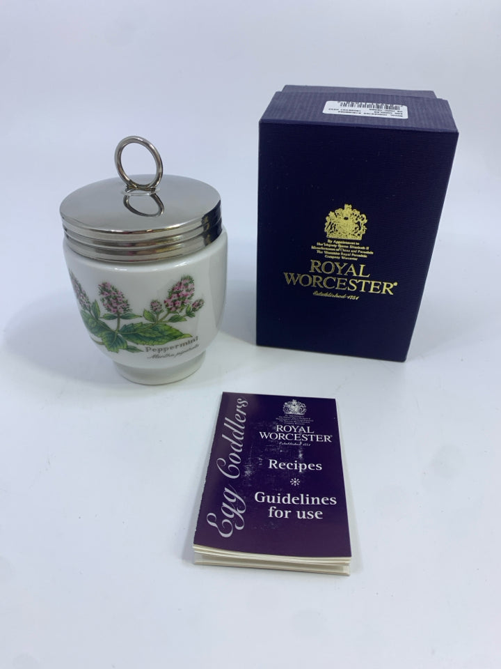 NIB PEPPERMINT EGG CODDLER ROYAL WORCESTER.