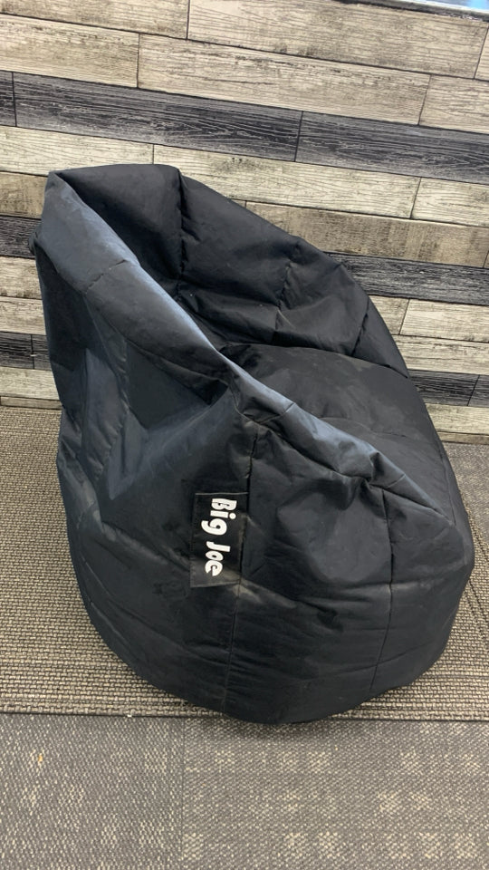 BIG JOE BLACK BEAN BAG CHAIR.