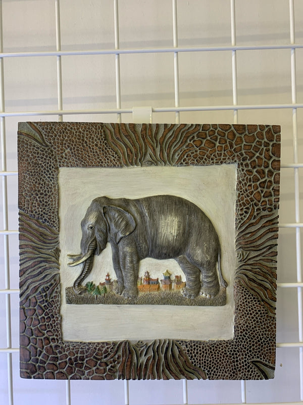 ELEPHANT AND ANIMAL PATTERN WOOD WALL HANGING.
