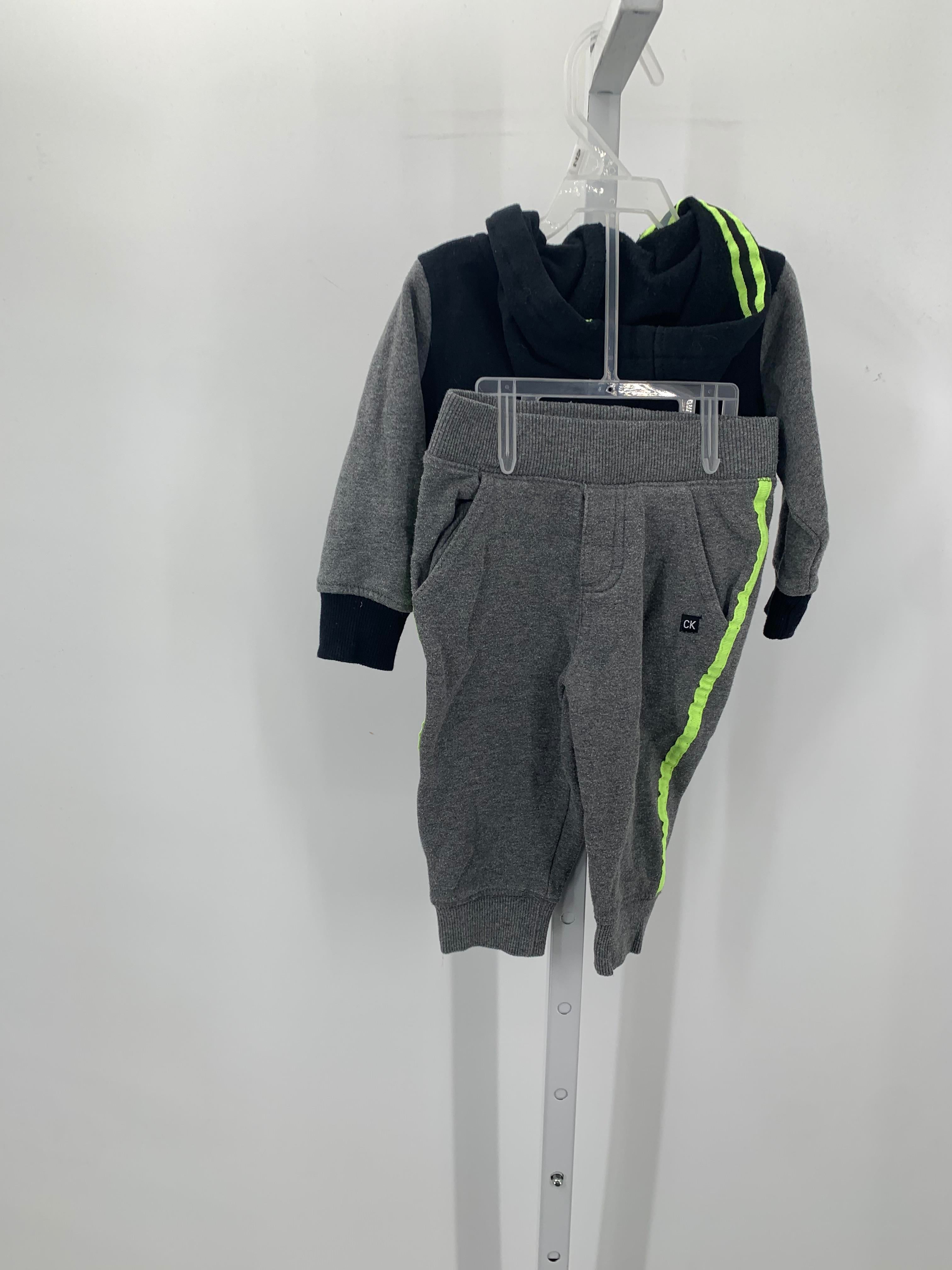 HOODED SWEAT JACKET AND PANTS