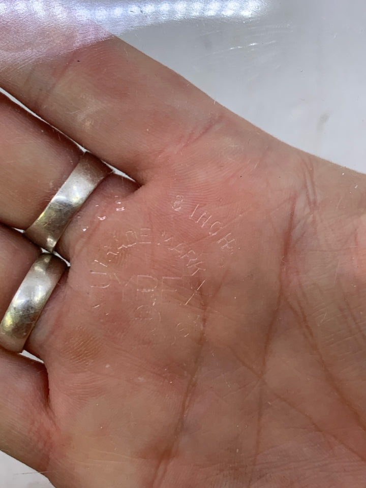 CLEAR SMALL PIE PLATE.