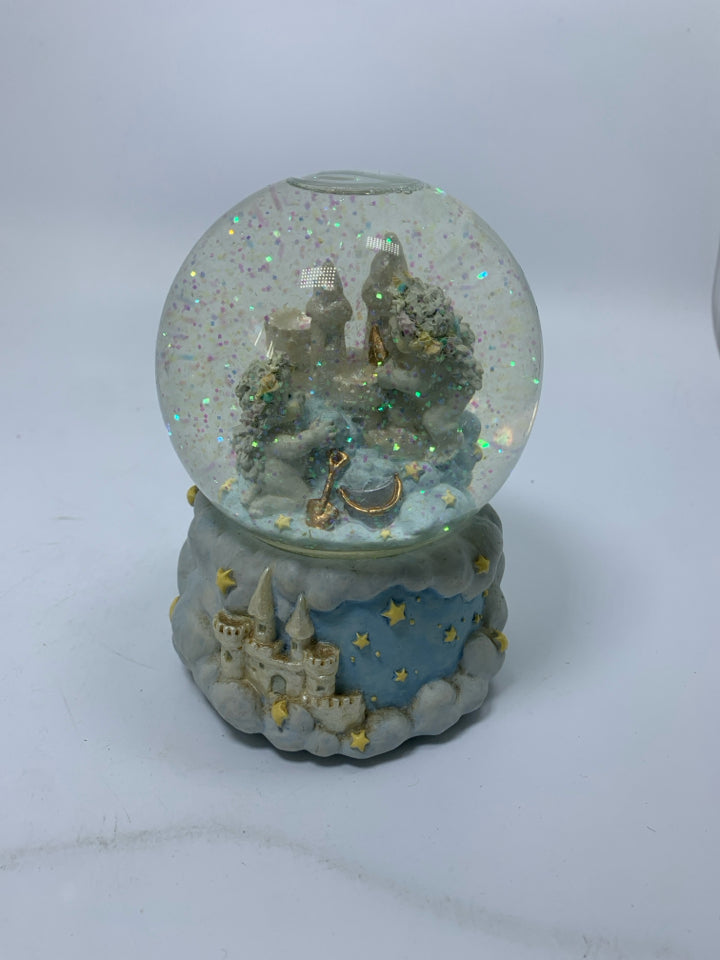 WESTLAND DREAMSICLES BUILDING SAND CASTLE SNOW GLOBE.