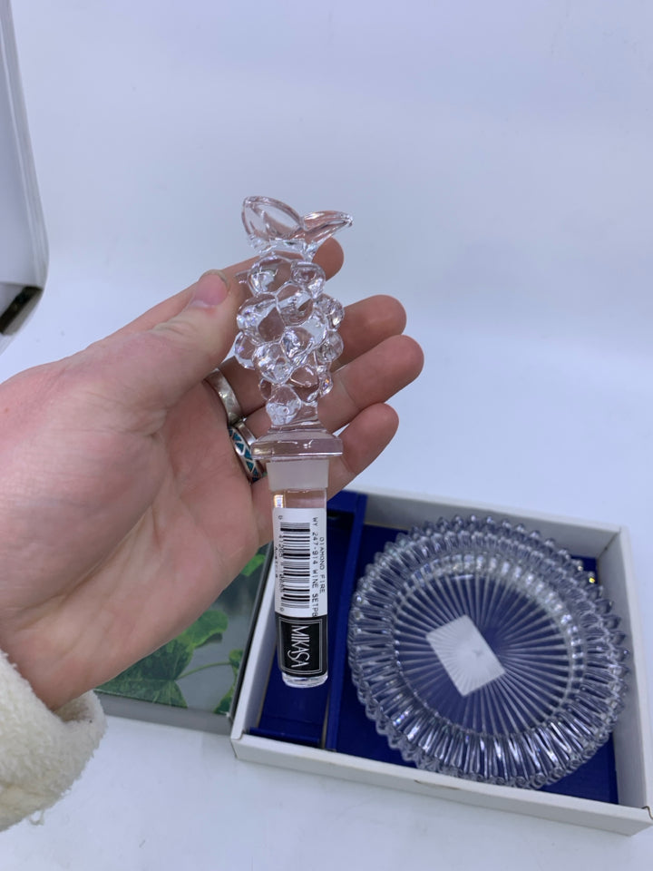 DIAMOND FIRE 2PC BOTTLE COASTER + STOPPER SET- IN BOX