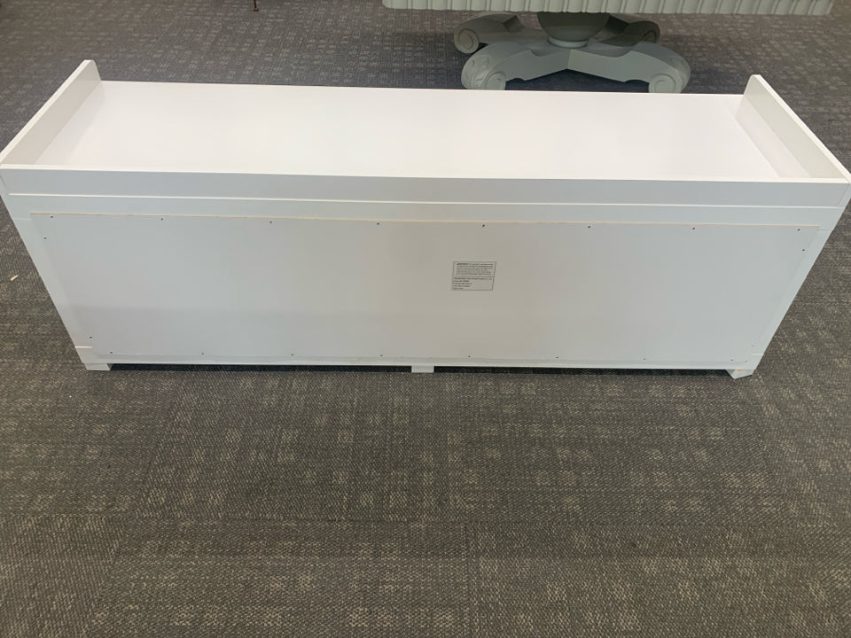 WHITE SHOE BENCH WITH CUBBIES .
