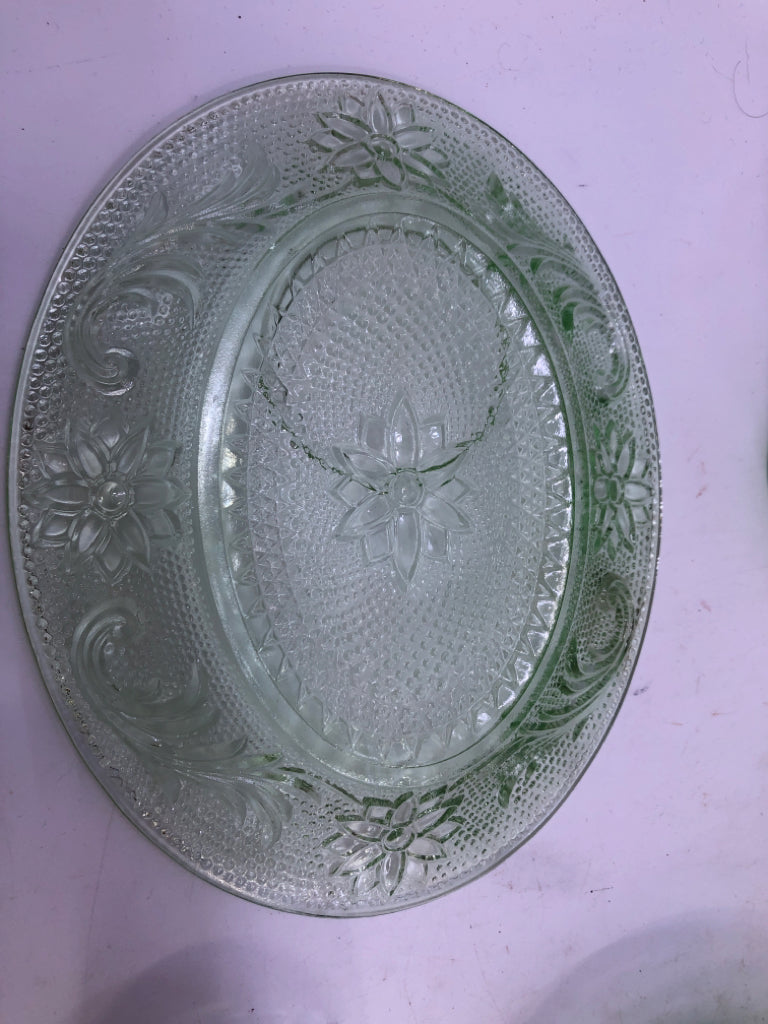 8PC GREEN GLASS SNACK SET: CUPS + PLATES.