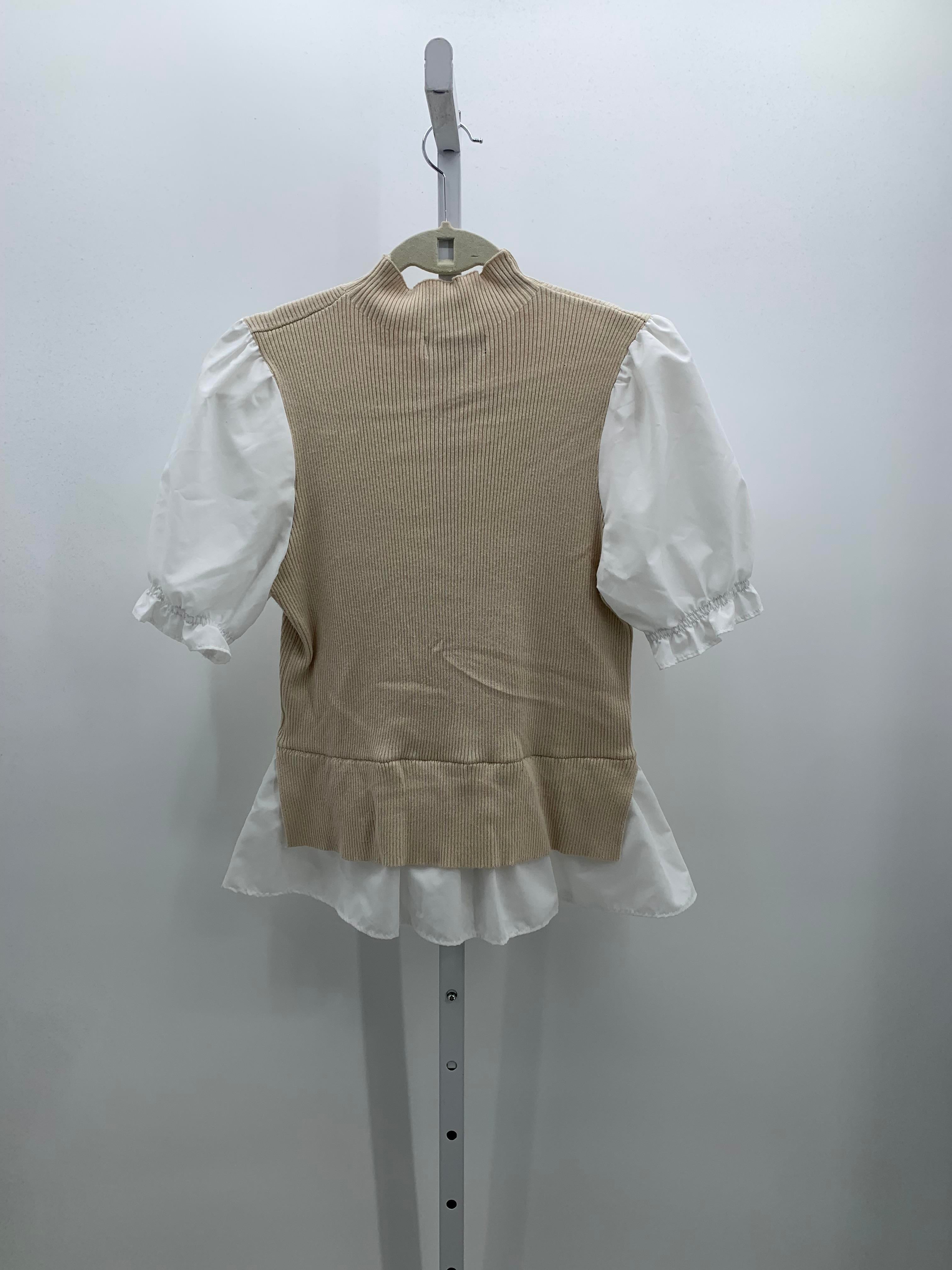 Size Large Juniors Short Sleeve Sweater