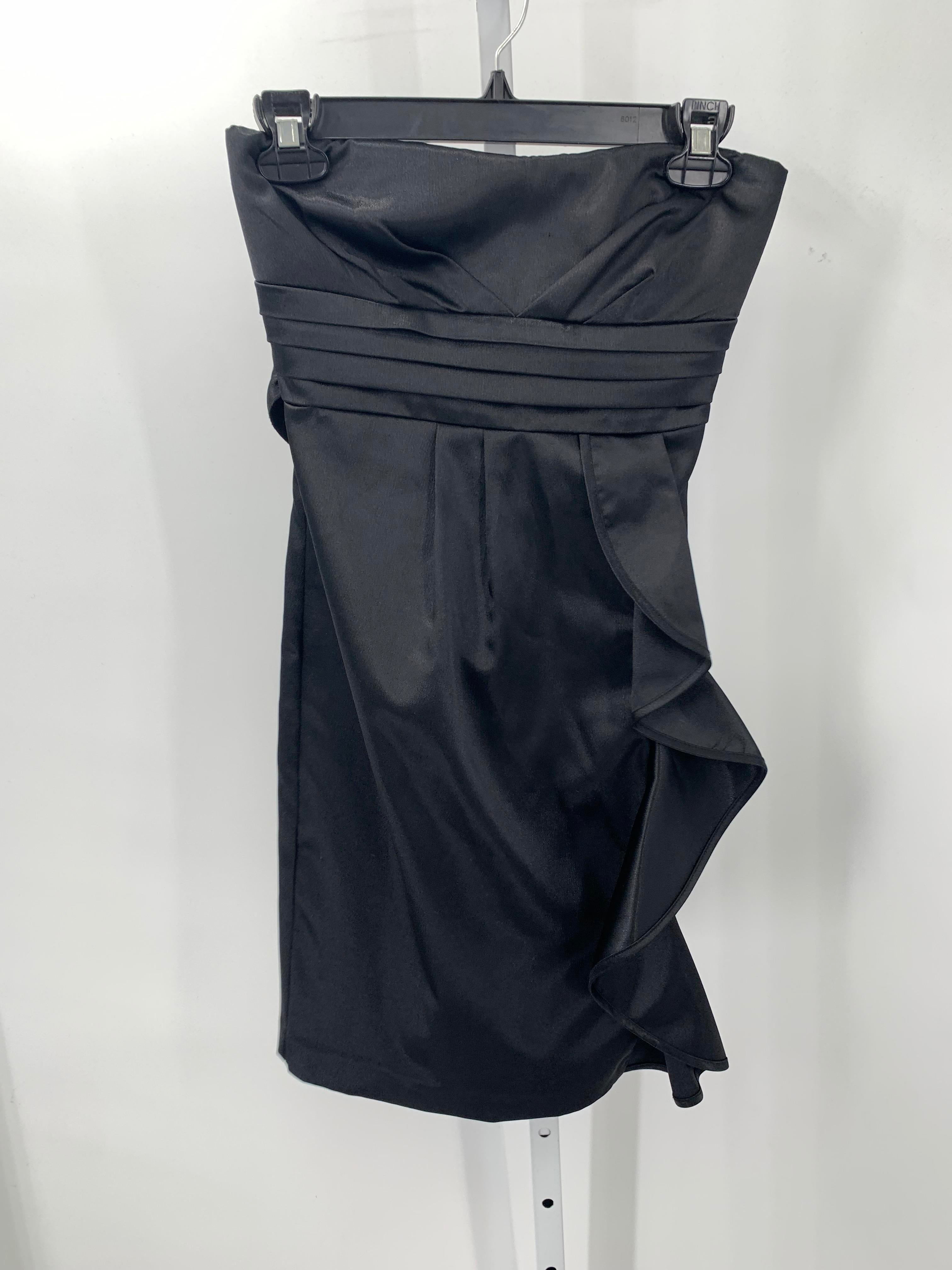 My Michelle Size 3 Juniors Sleeveless Dress