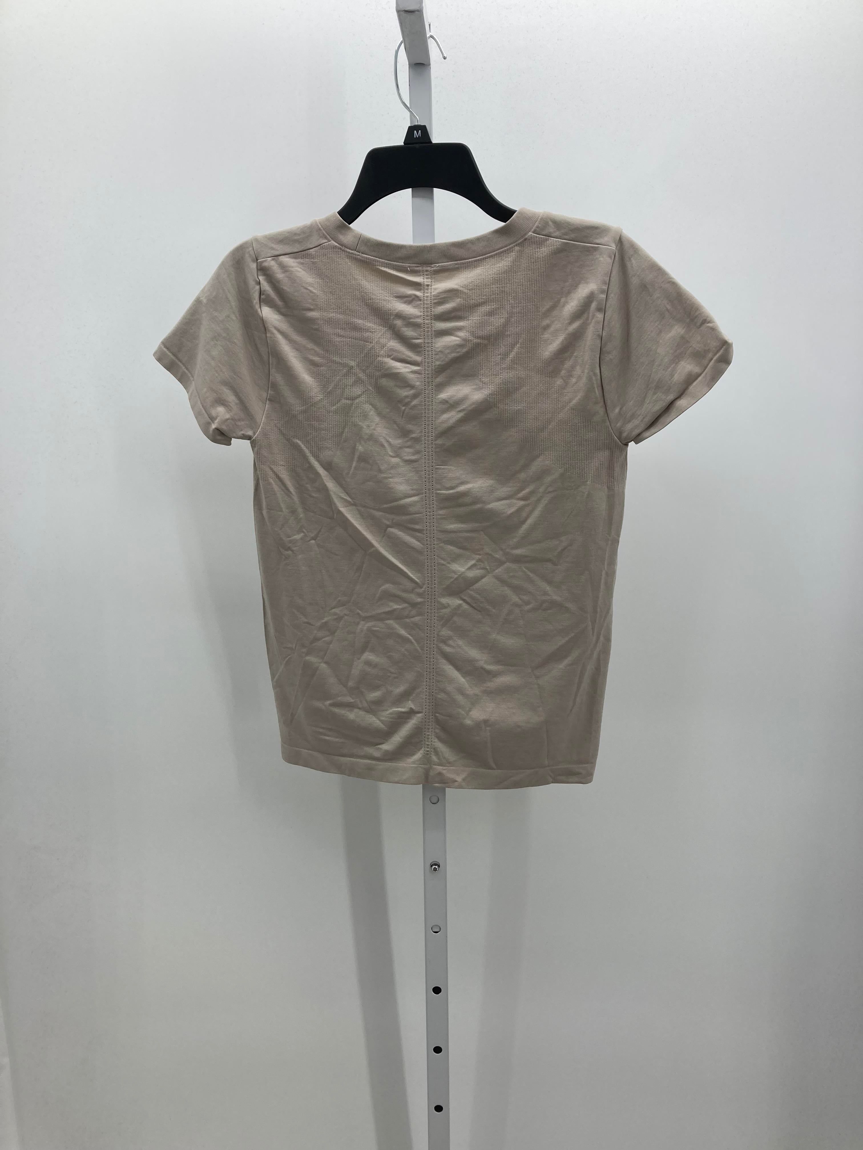 Yogalicious Size Medium Misses Short Sleeve Shirt