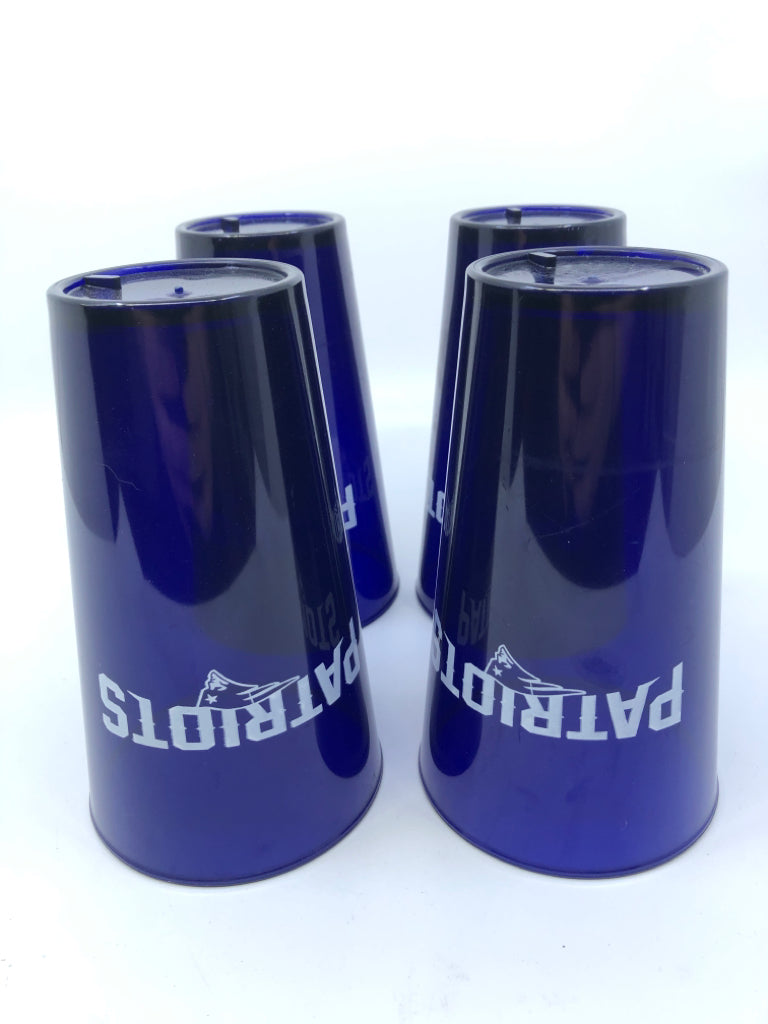 4 NAVY BLUE PLASTIC PATRIOTS CUPS.