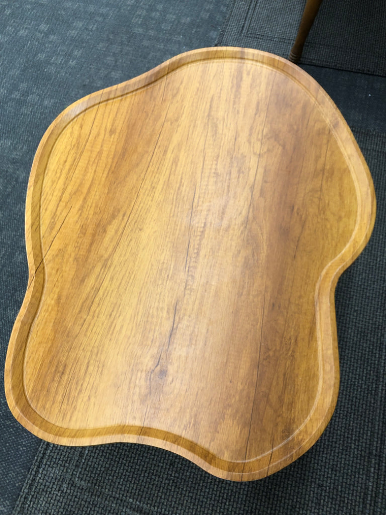 MCM STYLE CLOUD SHAPED WOOD/METAL COFFEE TABLE.
