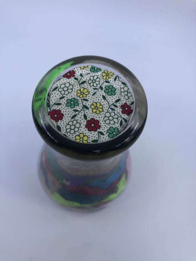 GLASS BOTTLE FILLED W/ZIPPER FABRIC DECOR.
