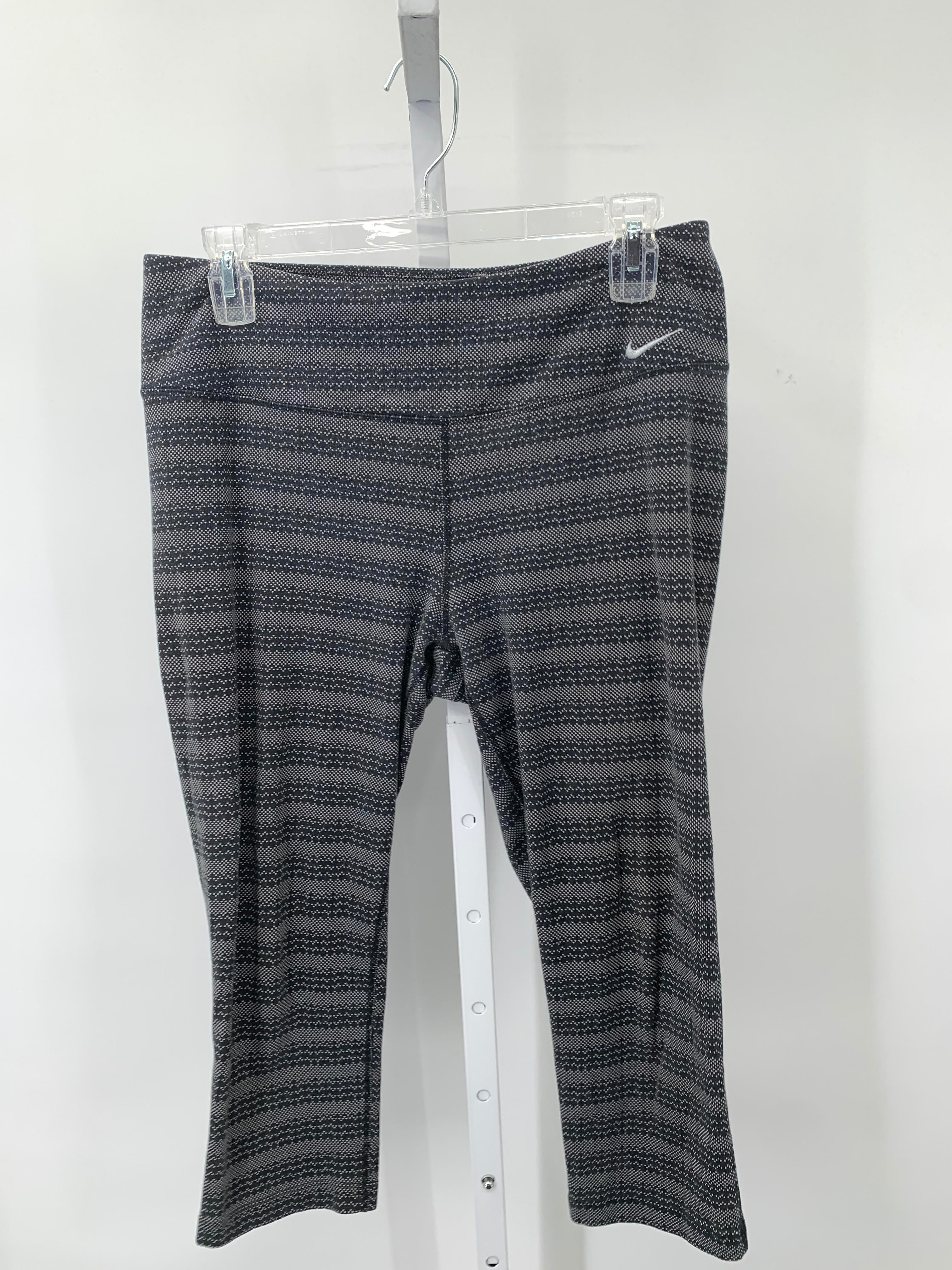 Nike Size Large Misses Leggings