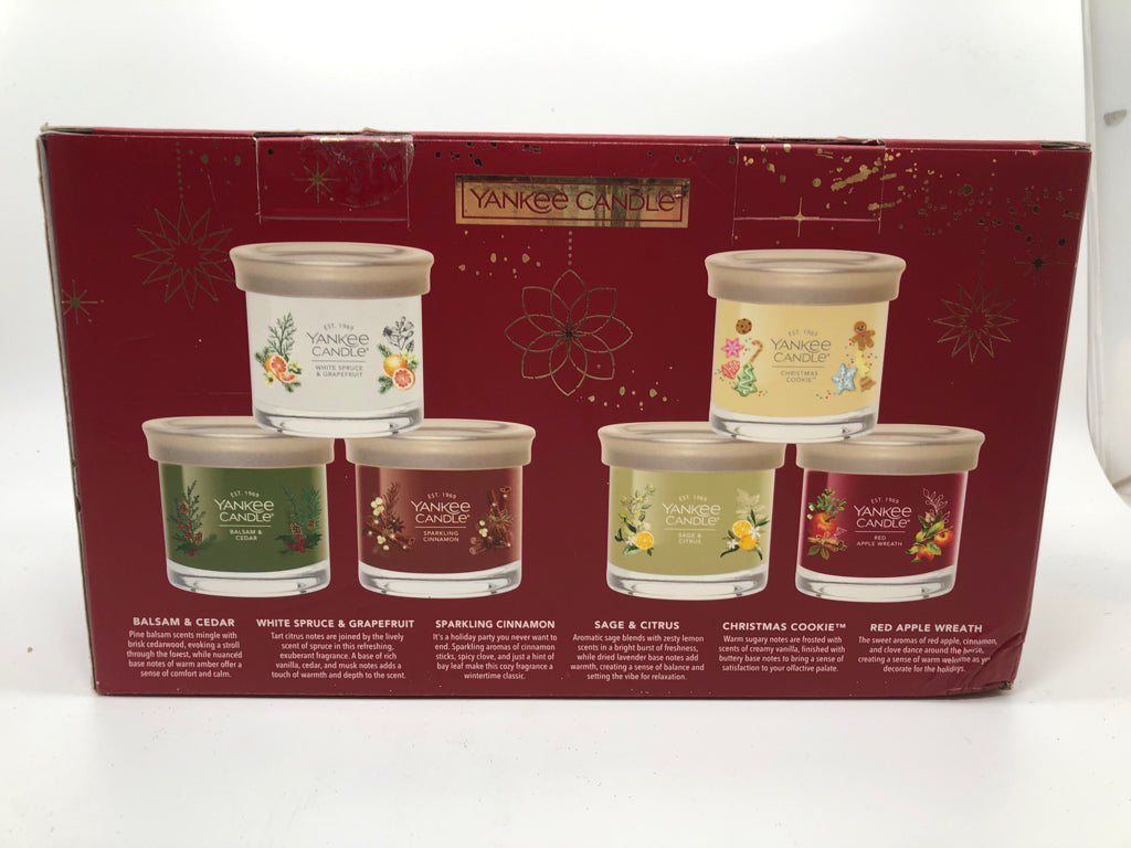 NIB YANKEE CANDLE GIFT SET.