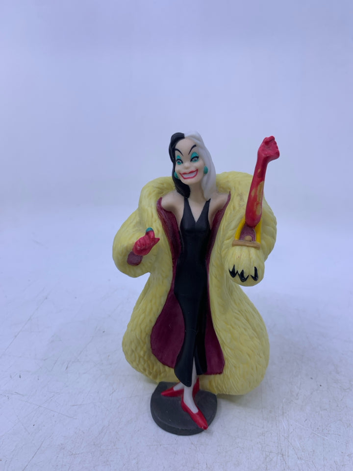 VTG CRUELLA DE VIL CERAMIC FIGURINE.