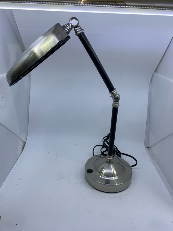 SILVER SUNLIGHT LAMP- LIGHTS OF AMERICA.