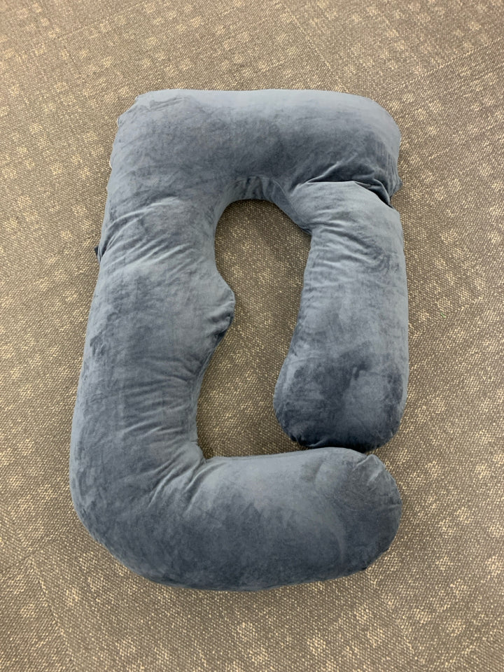 NAVY PREGNANCY/BODY PILLOW.
