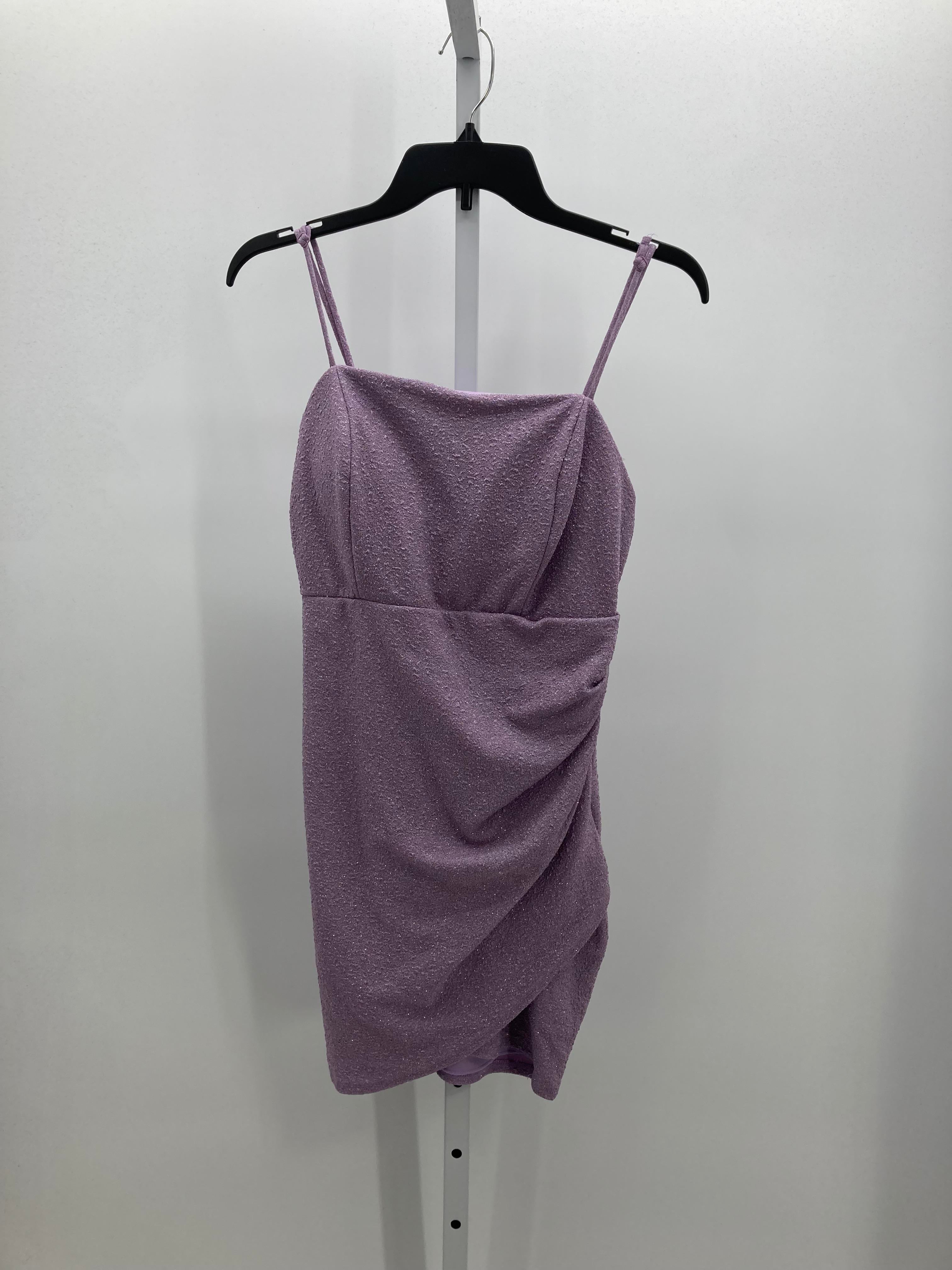 Size 11 Juniors Sleeveless Dress