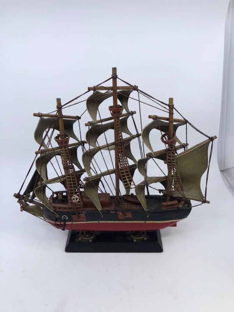 SEA WITCH CLIPPER SHIP MODEL.