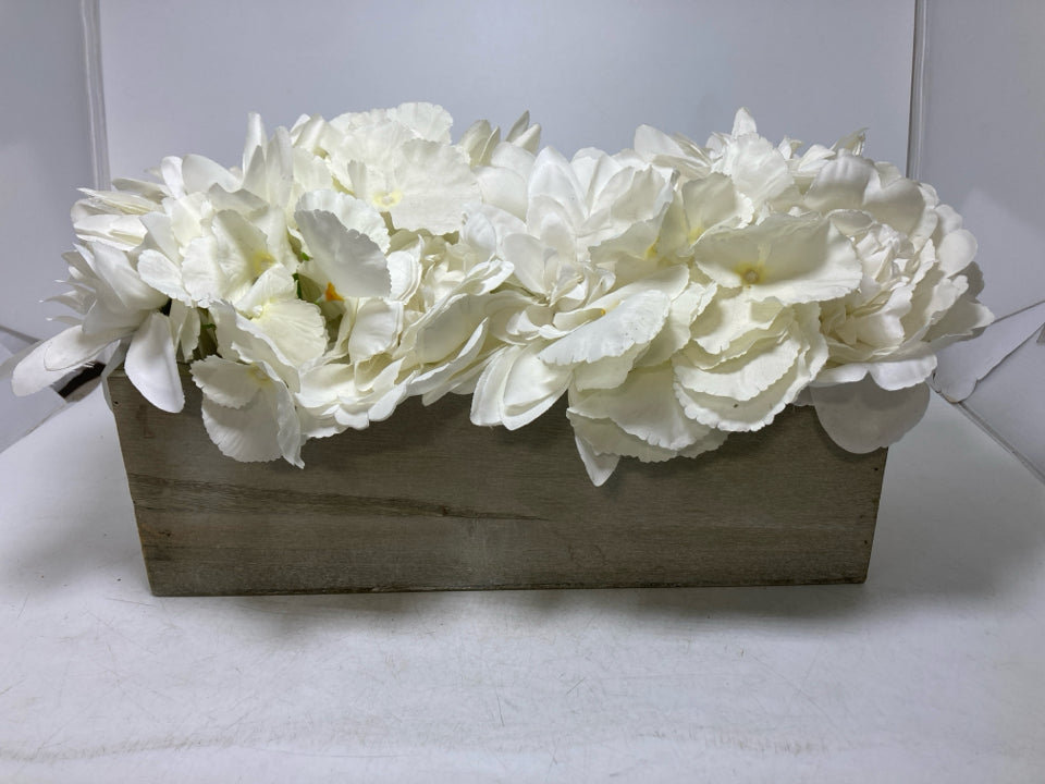 RECTANGLE WOOD PLANTER W/ FAUX WHITE FLOWERS.