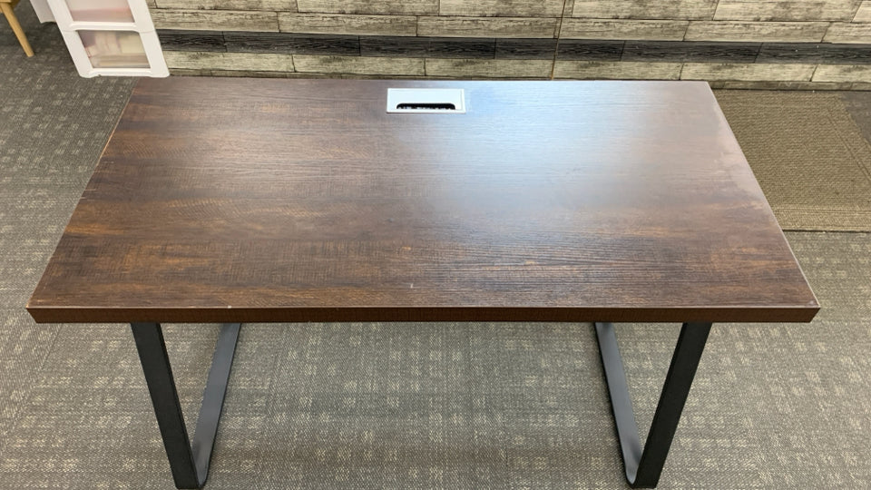 RUSTIC WOOD TOP DESK W/BLACK METAL FRAME.