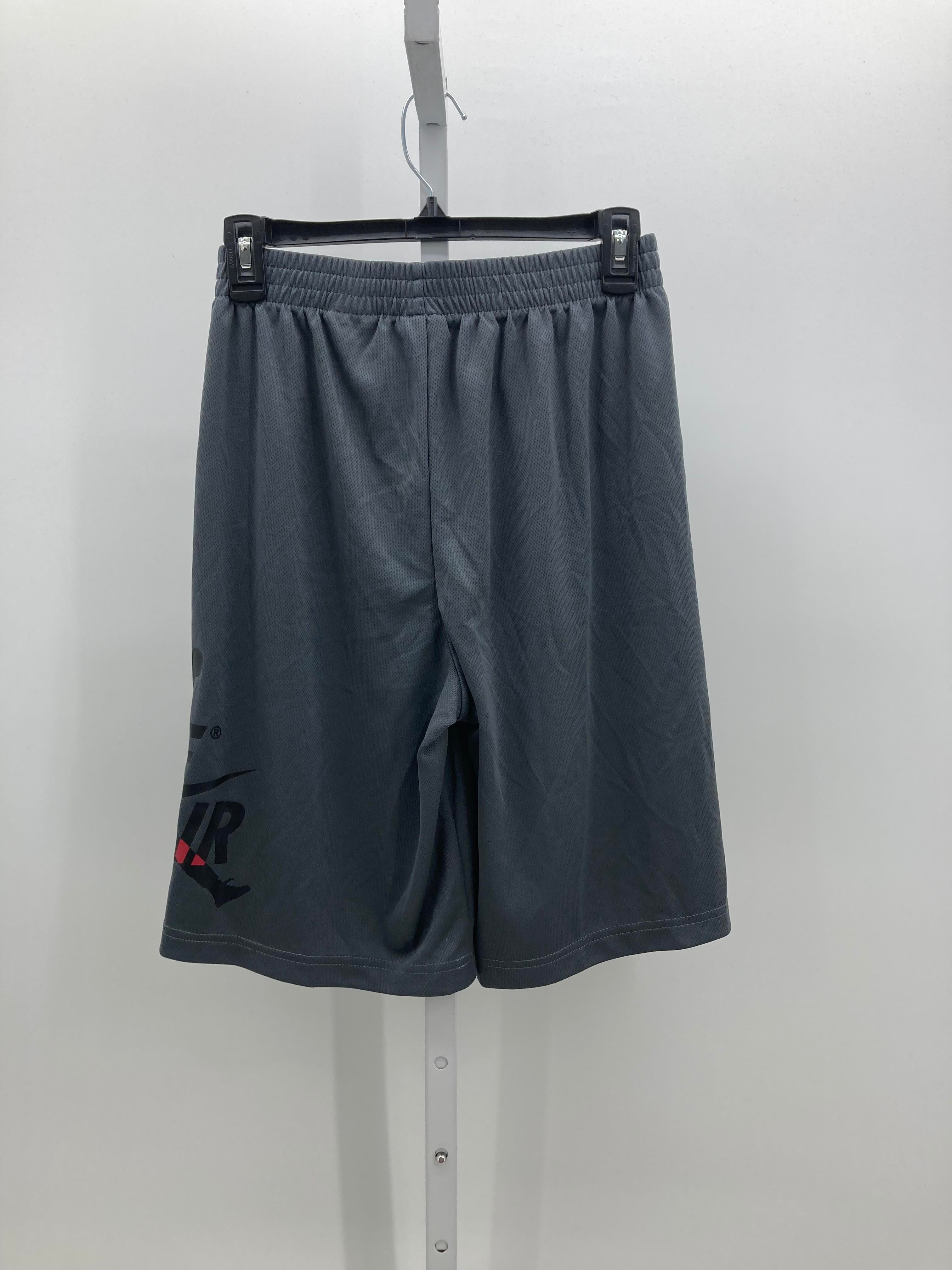 BASKETBALL SHORTS