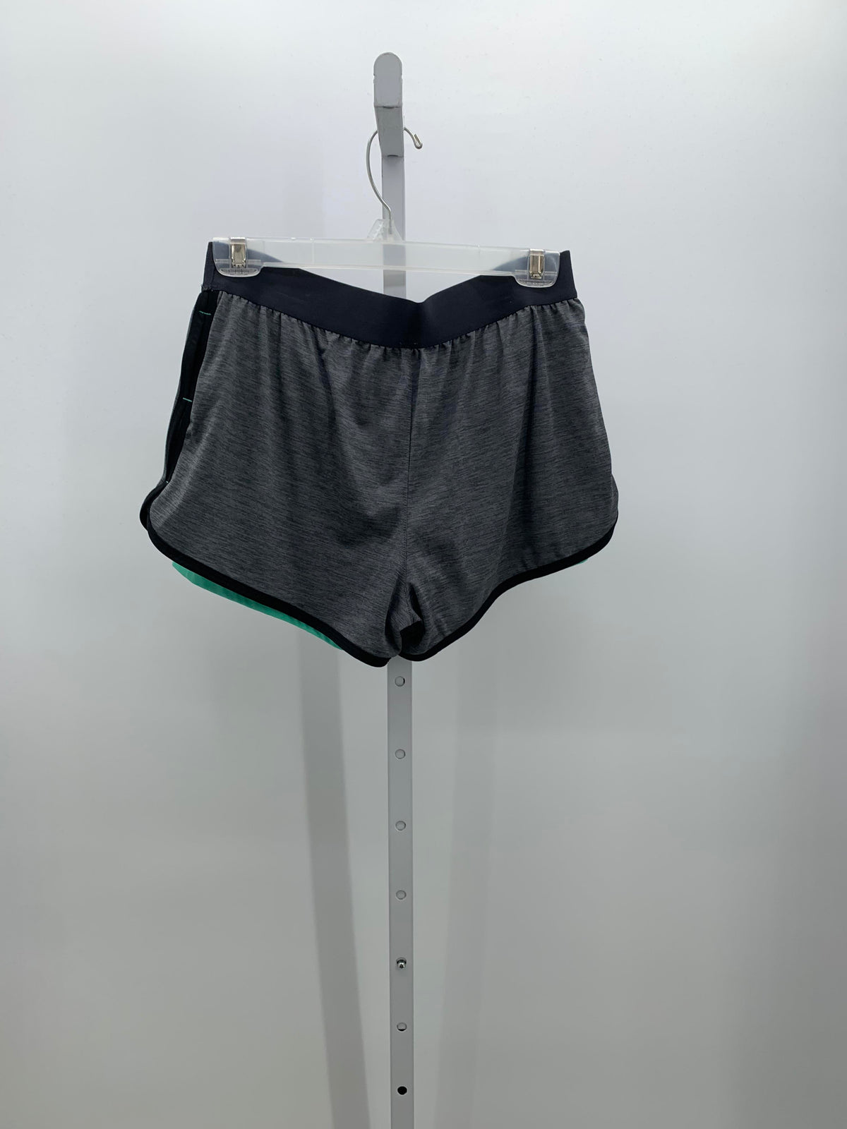 Size Medium Misses Shorts