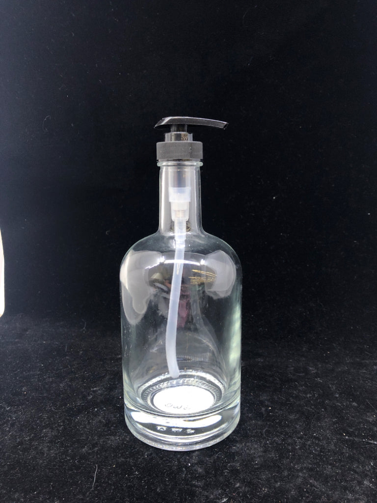 NEW CLEAR GLASS SOAP DISPENSER.