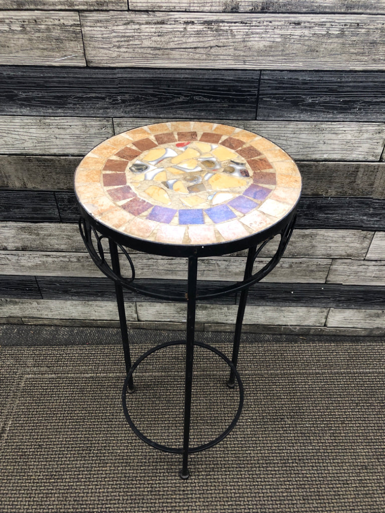 OPALESCENT MOSAIC PLANT STAND.