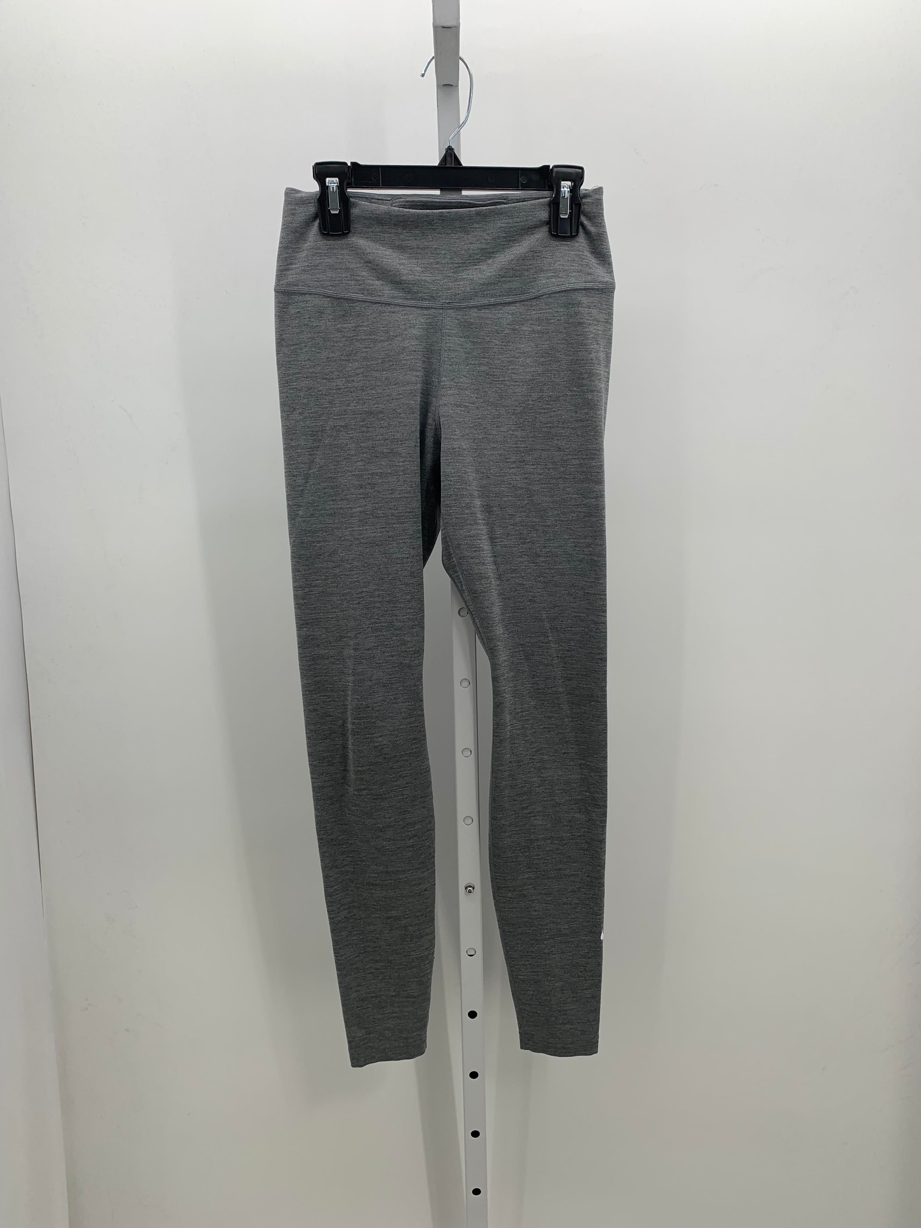 Nike Size Small Misses Leggings