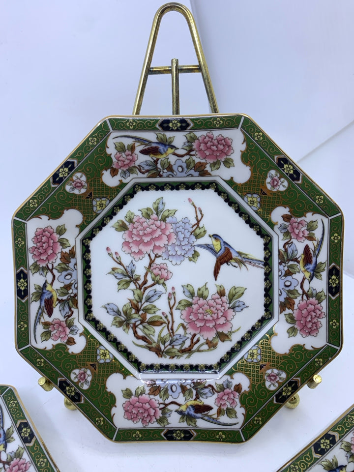 4 GREEN ASIAN STYLE OCTAGON PLATES.
