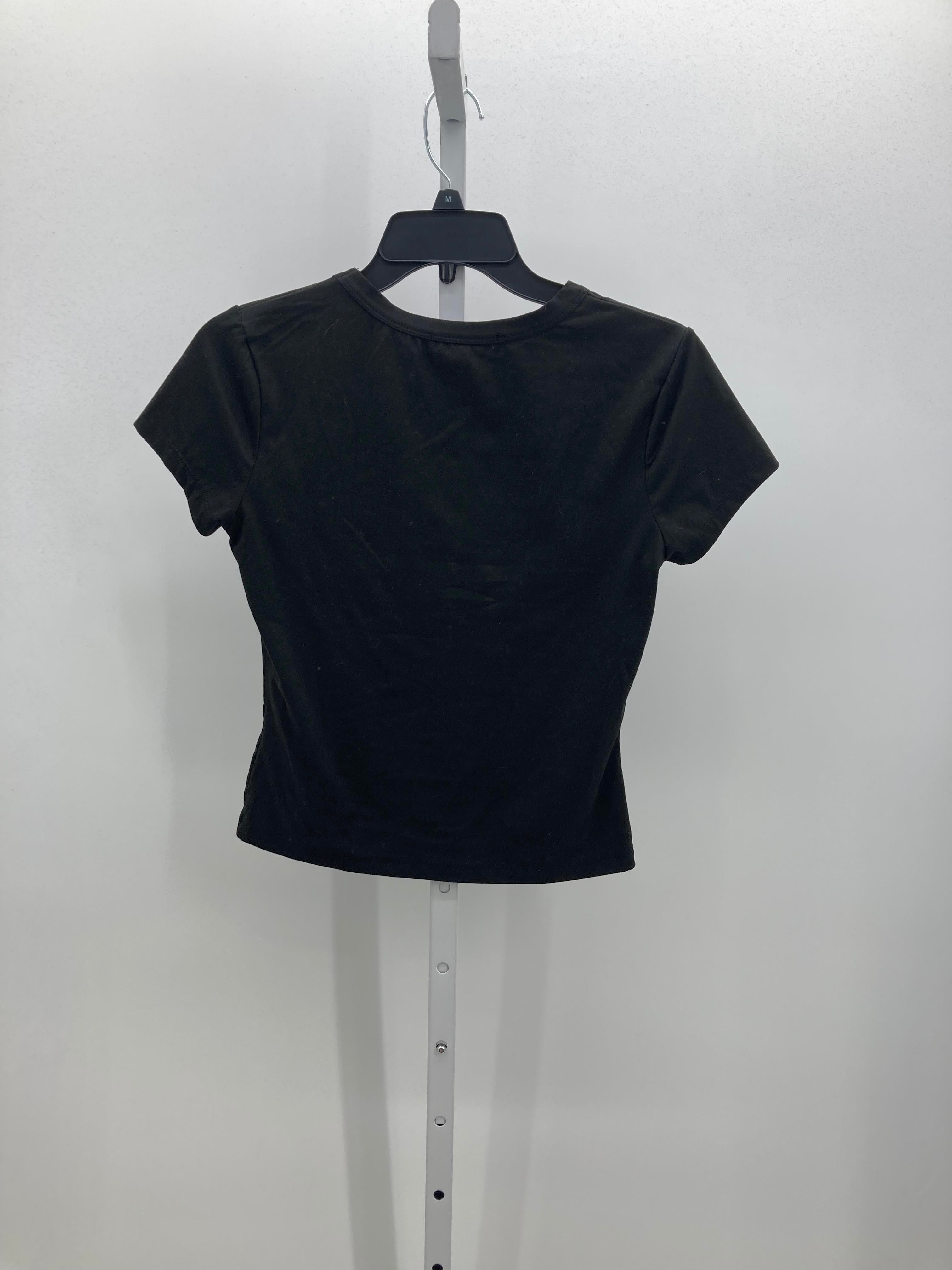Size Medium Juniors Short Sleeve Shirt