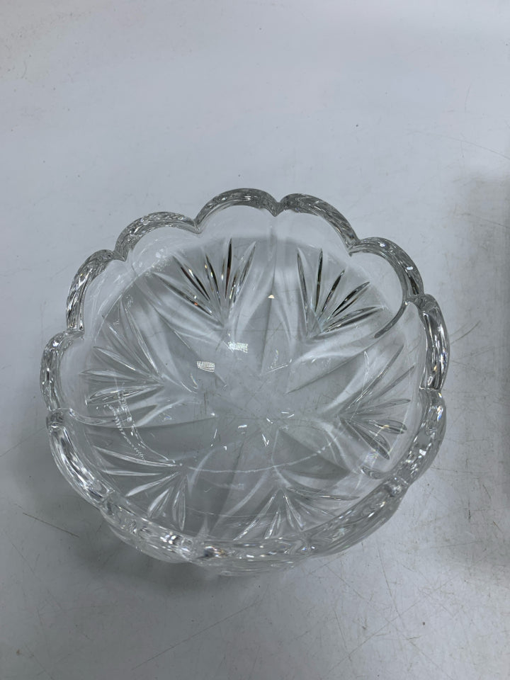 NIB SWEET MEMORIES CRYSTAL BOWL HEARTS.