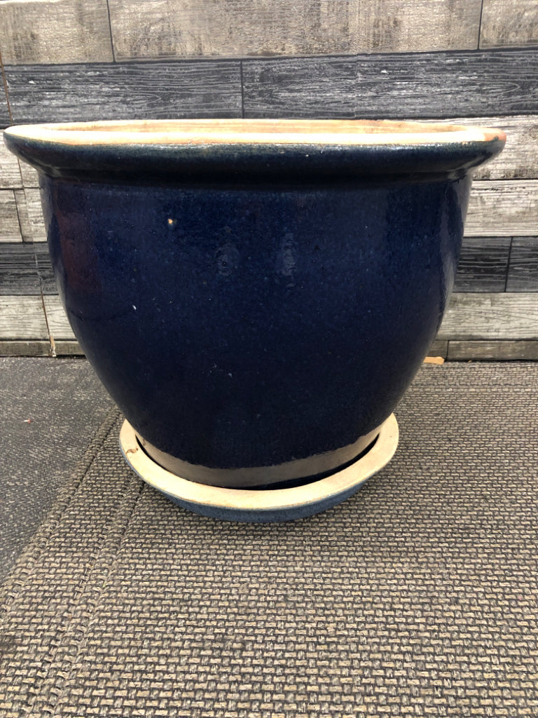 LARGE HEAVY NAVY POTTERY POT.