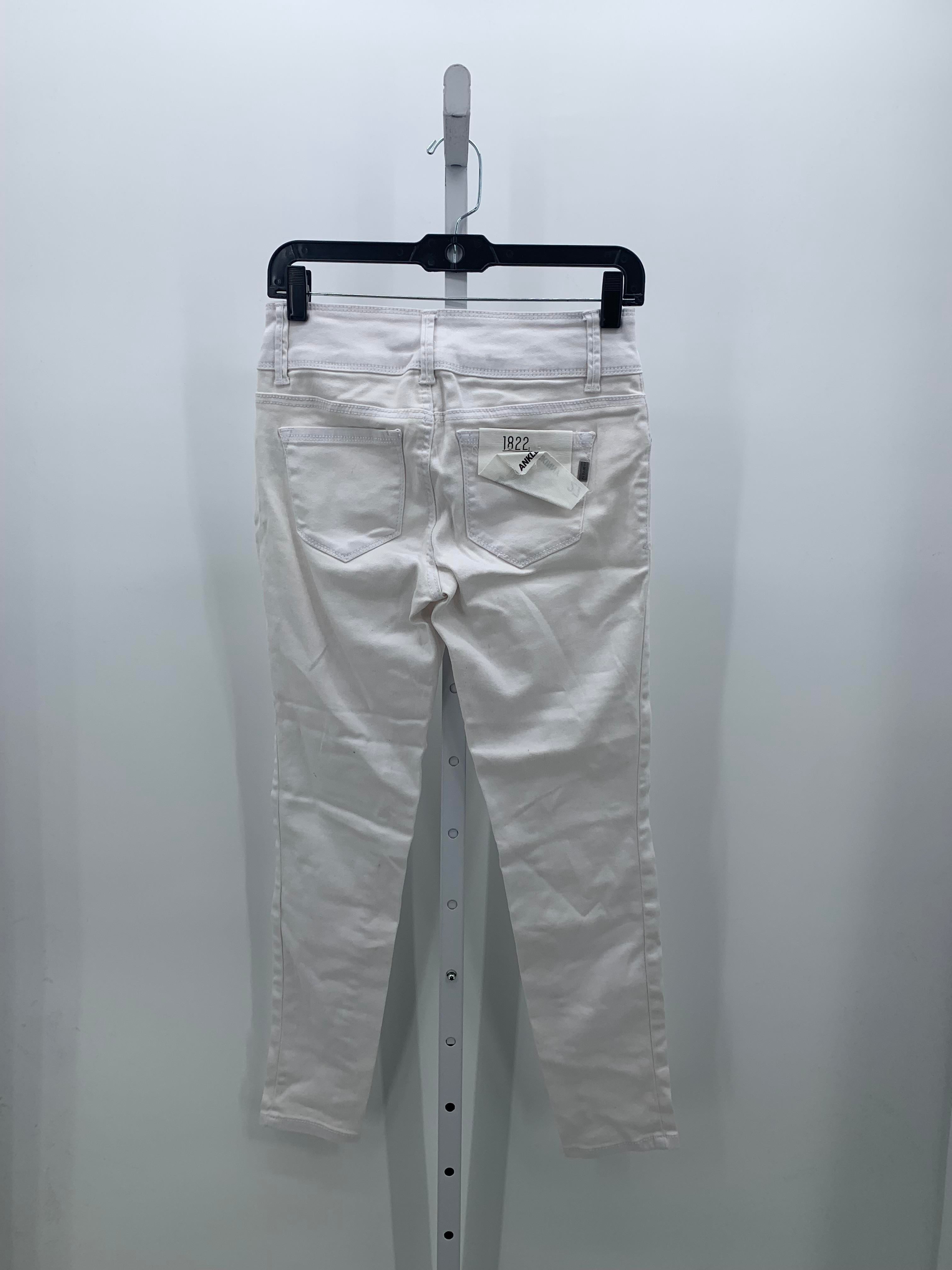 1822 Size 4 Misses Jeans