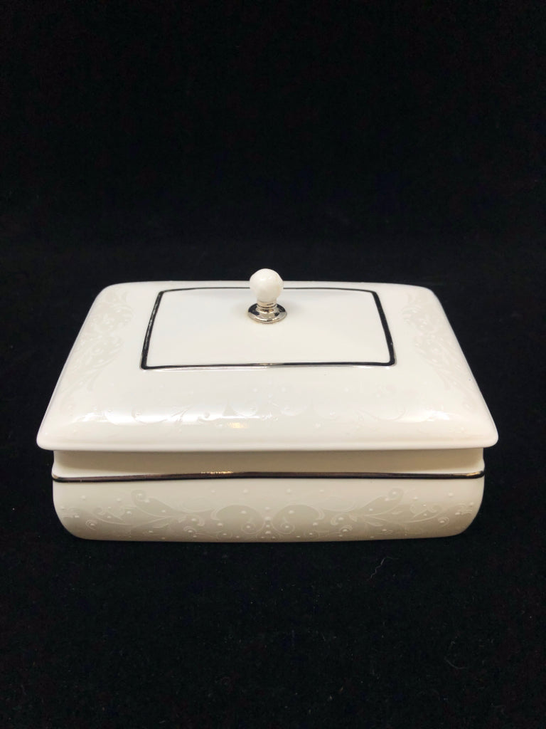 LENOX OPAL INNOCENCE PORCELAIN TRINKET/JEWELRY BOX.