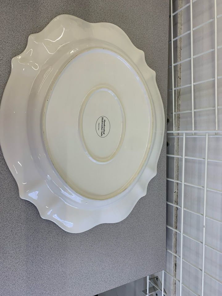 WHITE SERVING PLATTER W/ SCALLOP EDGE.