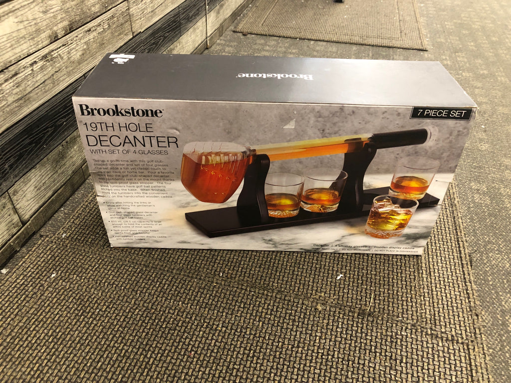 NIB BROOKSTONE 19TH HOLE DECANTER.