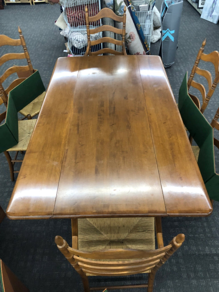 VTG STYLE LIGHT-WOOD DINING ROOM TABLE W/LEAF & 6 CHAIRS.