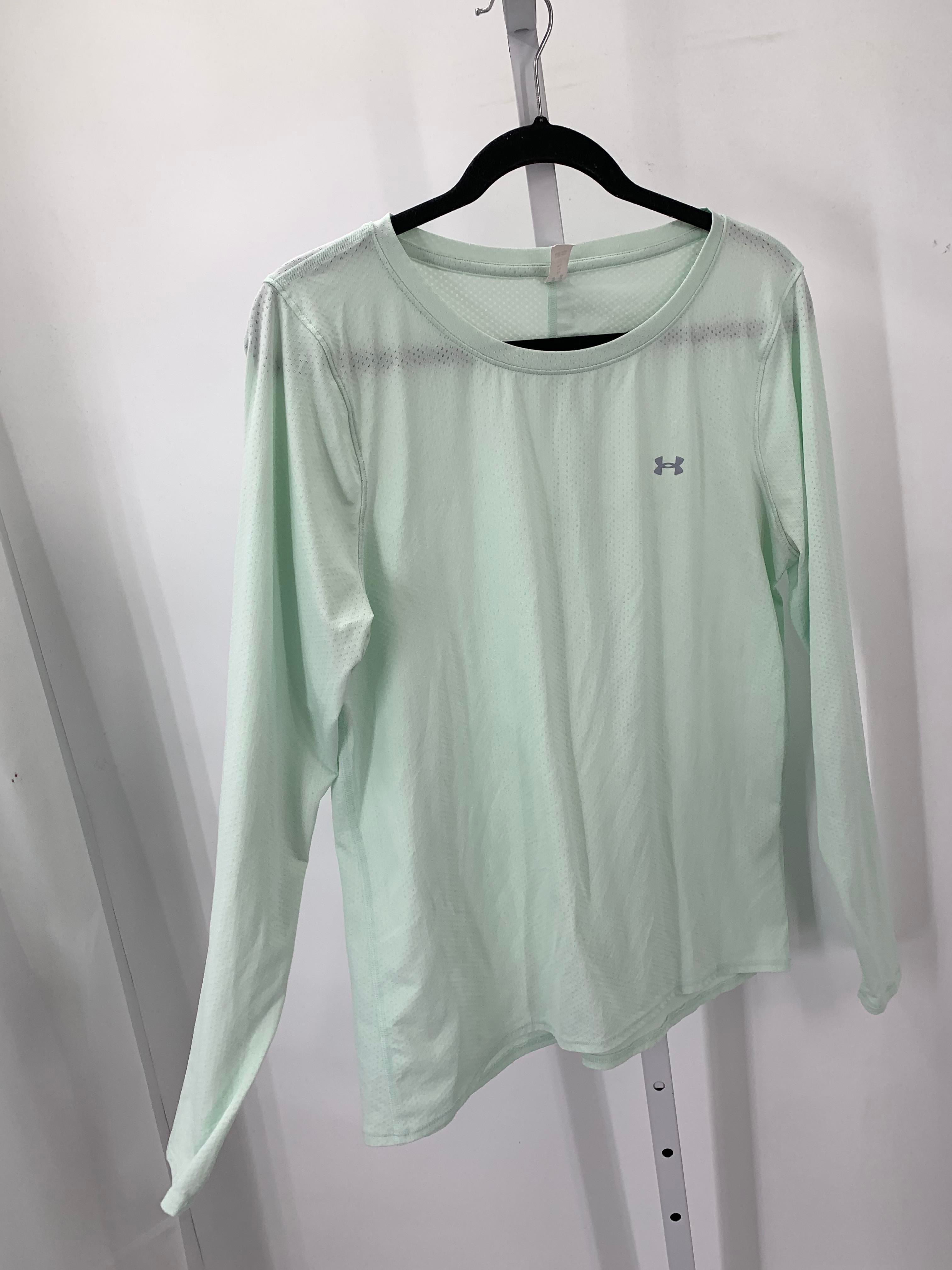 Under Armour Size Extra Large Misses Long Sleeve Shirt