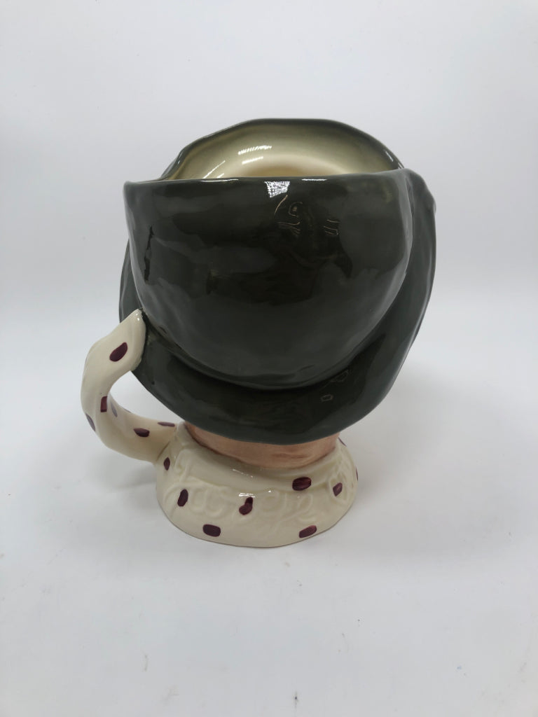 VINTAGE "JARGE" CHARACTER TOBY MUG.