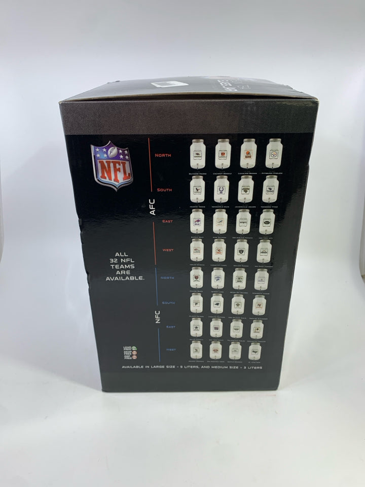 PATRIOTS NFL SUN TEA GLASS JAR IN BOX.