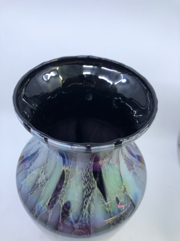 IRIDESCENT MARBLE GLASS VASE W/BLACK INTERIOR.