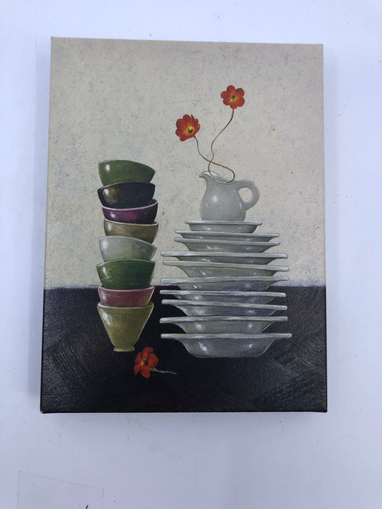 2 MINI CANVAS, DISHES AND FLOWERS.