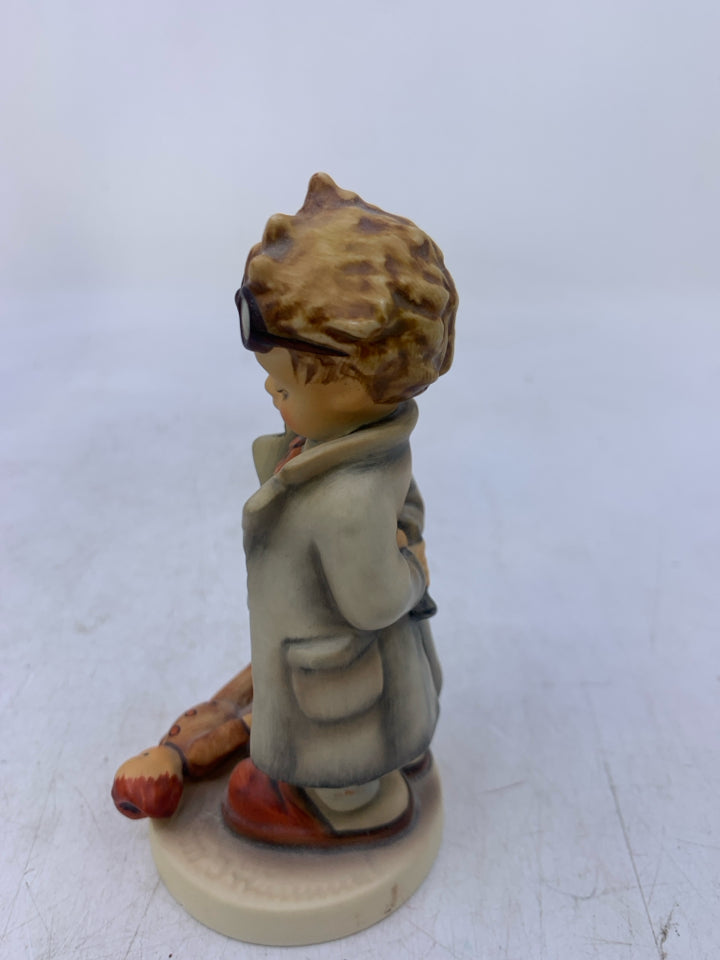 VTG HUMMEL THE DOCTOR #127 BOY W/ GOGGLES.