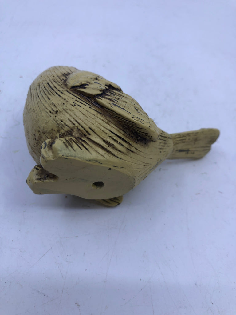 2 TAN DISTRESSED WOOD BIRDS ON TWIG NEST.