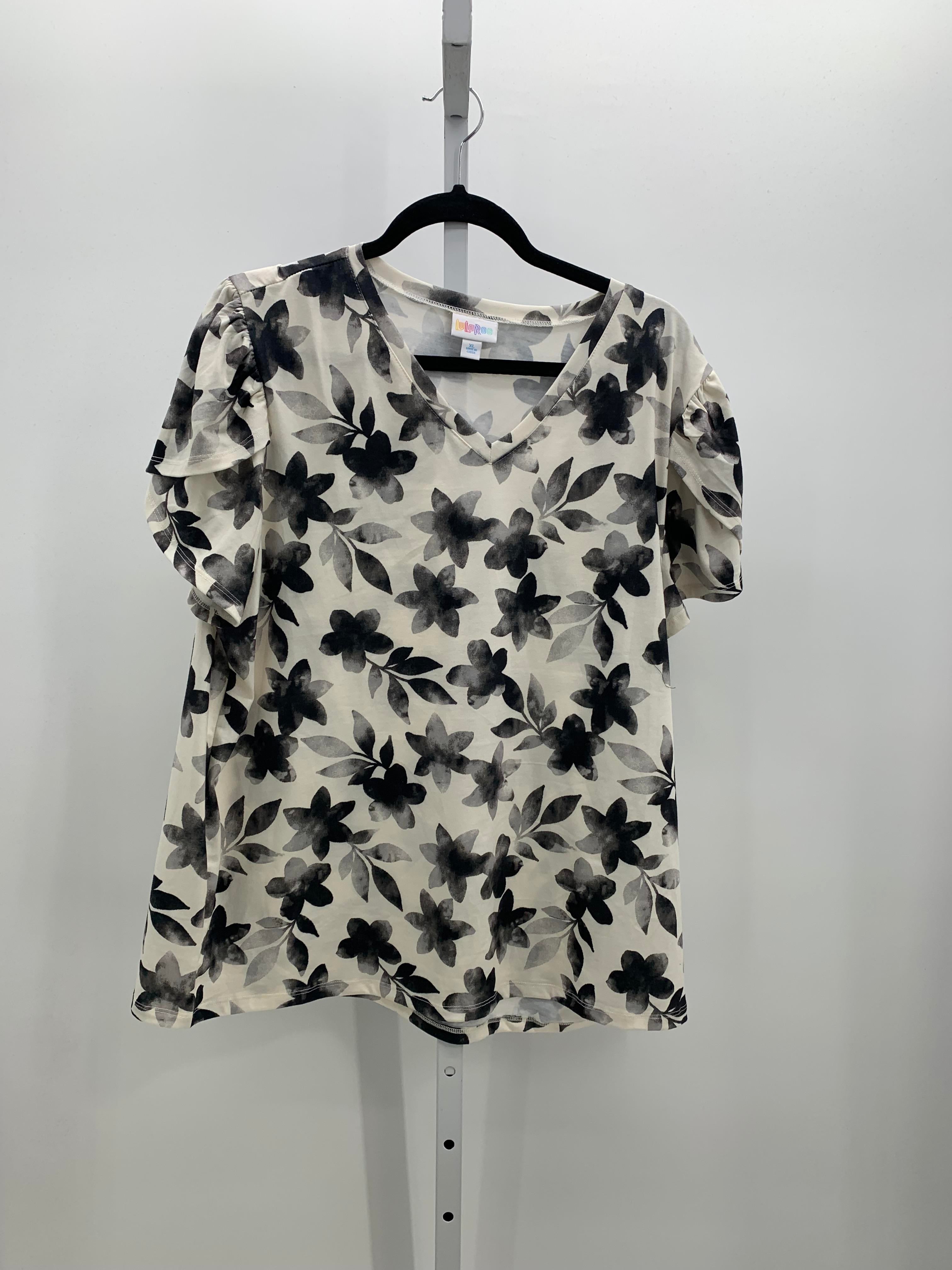 Lularoe Size Extra Large Misses Short Sleeve Shirt