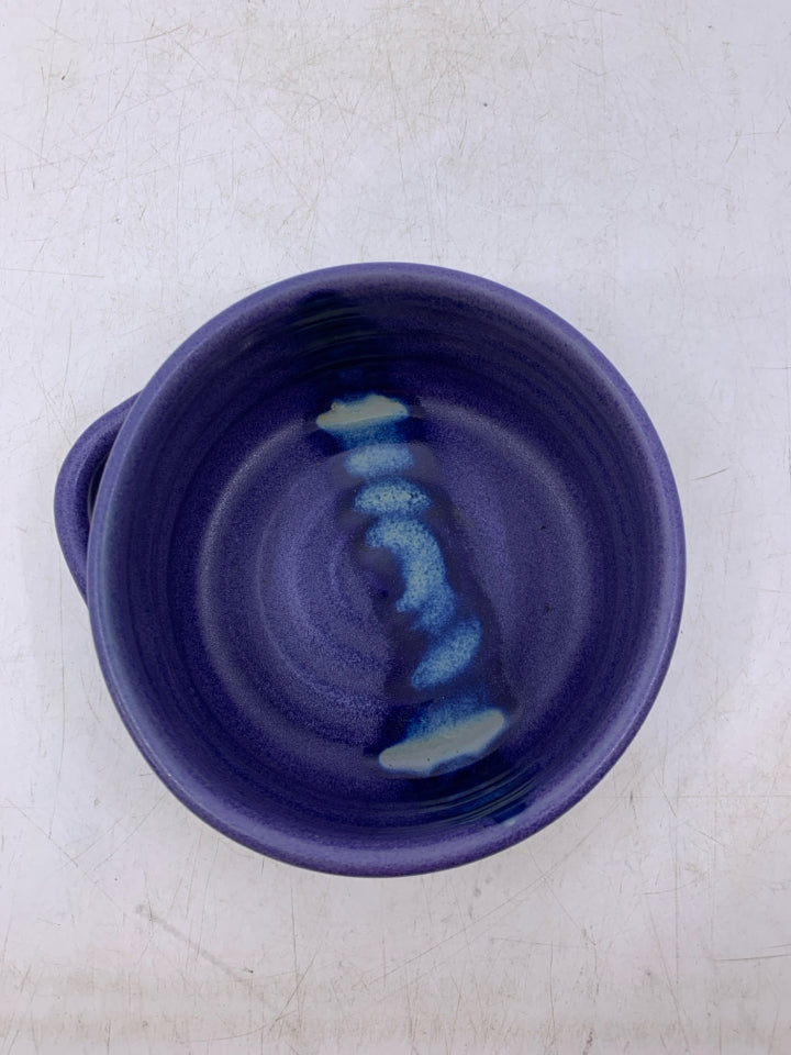 PURPLE/DARK BLUE GLAZED BOWL W/ HANDLE.