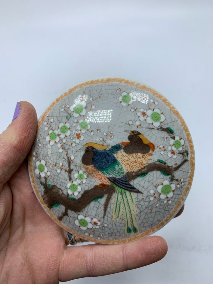 2 BIRDS ON BRANCH ROUND TRINKET BOX.