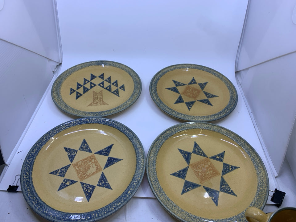 4 SPONGE QUILT PATTERN DINNER PLATES.