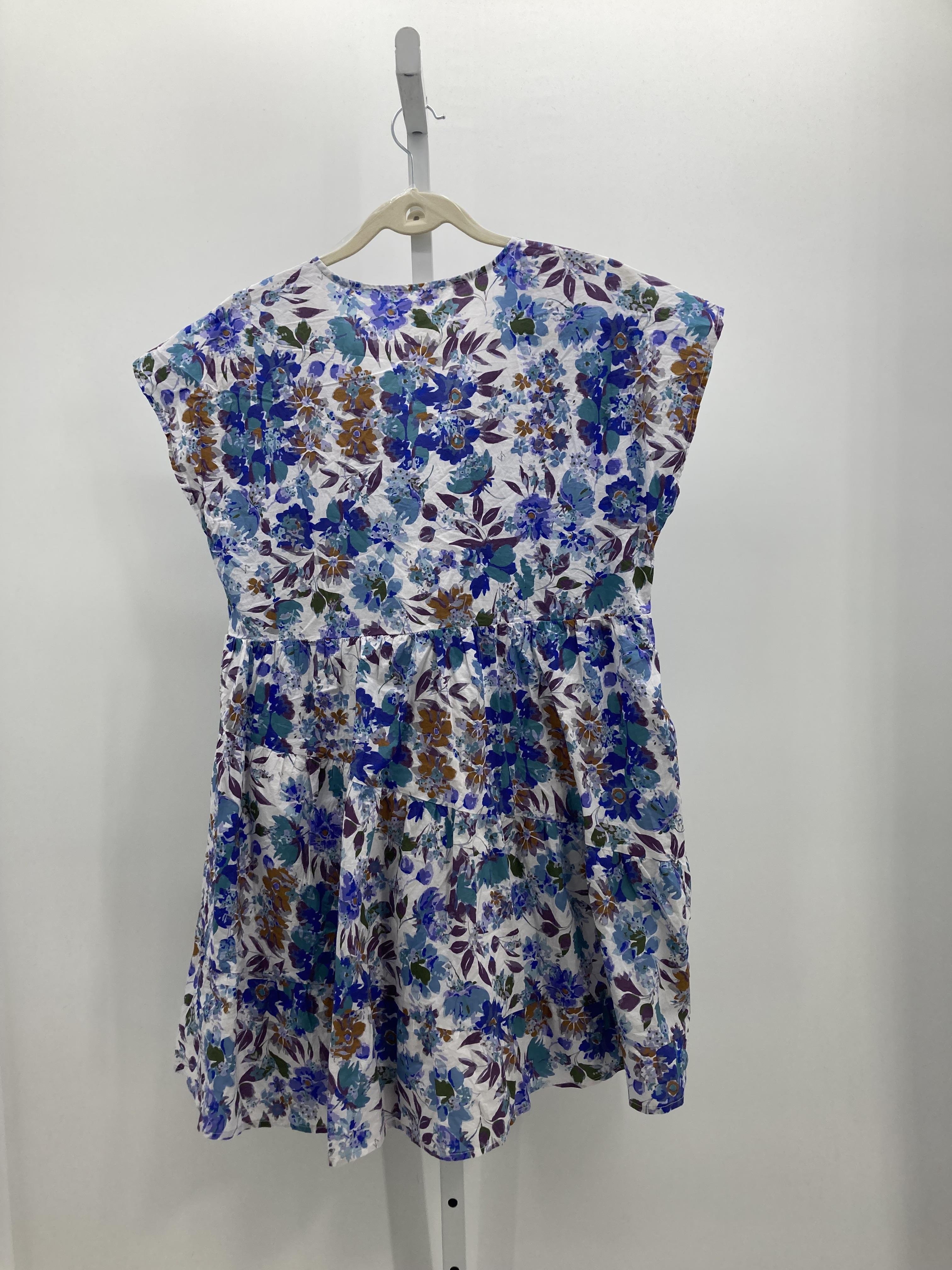 Size Medium Misses Short Sleeve Dress